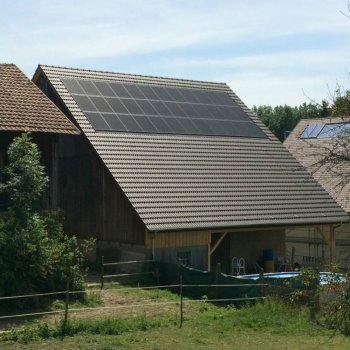 Exemples d'installation de panneaux solaires photovoltaïques - Solutions solaires pour l'habitation et les particuliers