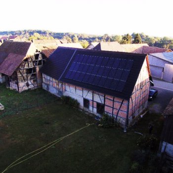 Exemples d'installation de panneaux solaires photovoltaïques - Solutions solaires pour l'habitation et les particuliers