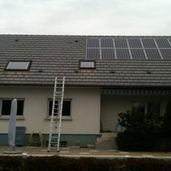 Exemples d'installation de panneaux solaires photovoltaïques - Solutions solaires pour l'habitation et les particuliers