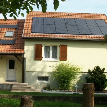 Exemples d'installation de panneaux solaires photovoltaïques - Solutions solaires pour l'habitation et les particuliers