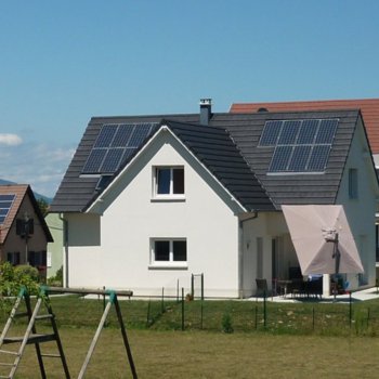 Exemples d'installation de panneaux solaires photovoltaïques - Solutions solaires pour l'habitation et les particuliers