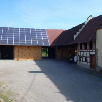 Exemples d'installation de panneaux solaires photovoltaïques - Solutions solaires pour les entreprises et exploitations agricoles