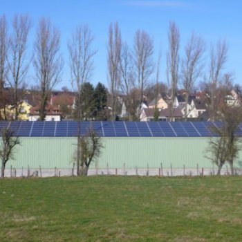 Exemples d'installation de panneaux solaires photovoltaïques - Solutions solaires pour les entreprises et exploitations agricoles