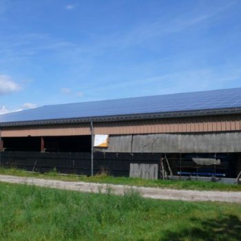 Exemples d'installation de panneaux solaires photovoltaïques - Solutions solaires pour les entreprises et exploitations agricoles