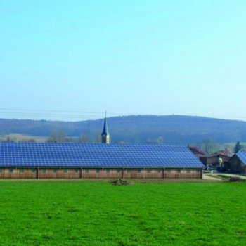 Exemples d'installation de panneaux solaires photovoltaïques - Solutions solaires pour les entreprises et exploitations agricoles