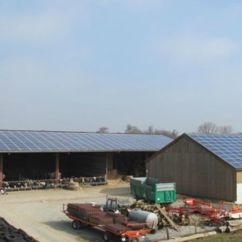 Exemples d'installation de panneaux solaires photovoltaïques - Solutions solaires pour les entreprises et exploitations agricoles