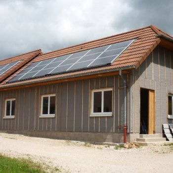 Exemples d'installation de panneaux solaires photovoltaïques - Solutions solaires pour l'habitation et les particuliers