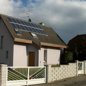 Exemples d'installation de panneaux solaires photovoltaïques - Solutions solaires pour l'habitation et les particuliers