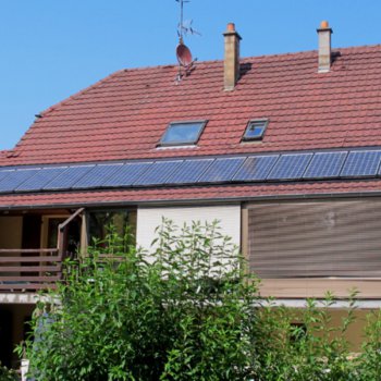 Exemples d'installation de panneaux solaires photovoltaïques - Solutions solaires pour l'habitation et les particuliers